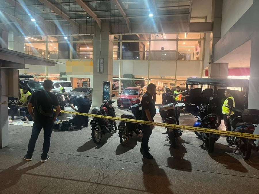 Police hunting masked gunmen in fatal Cheras shopping mall shooting
