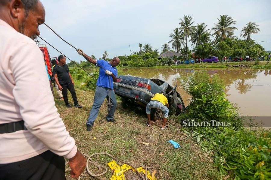 Sungai Korok tragedy: Family of six to be laid to rest next to baby lost in February