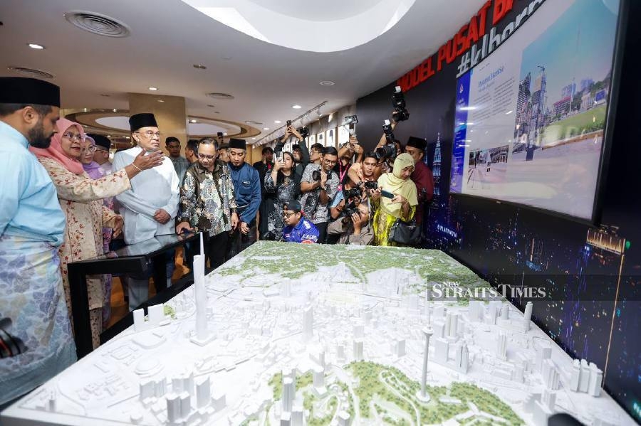 PM launches Warisan KL initiative to rejuvenate city via 10 flagship projects