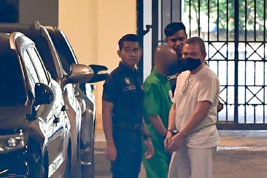 Singer Yasin wins final appeal, life sentence, whipping set aside
