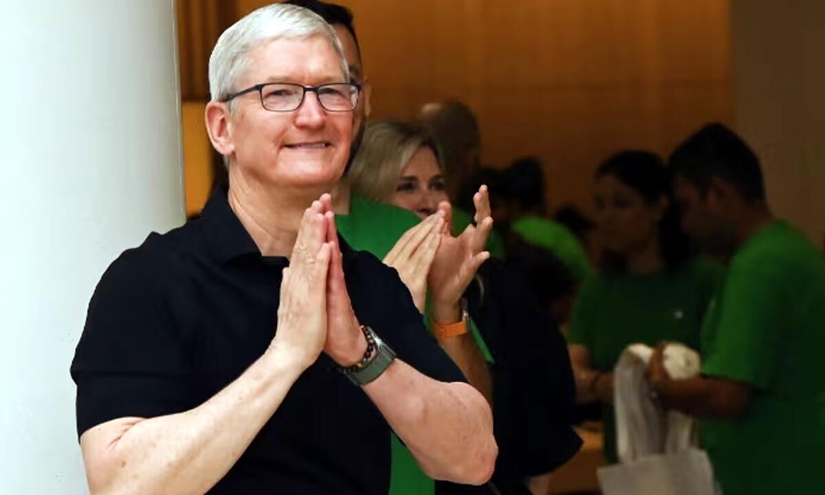 Tim Cook Reaffirms Apple's AI Ambitions: 'Difficult to See a World Without iPhone'