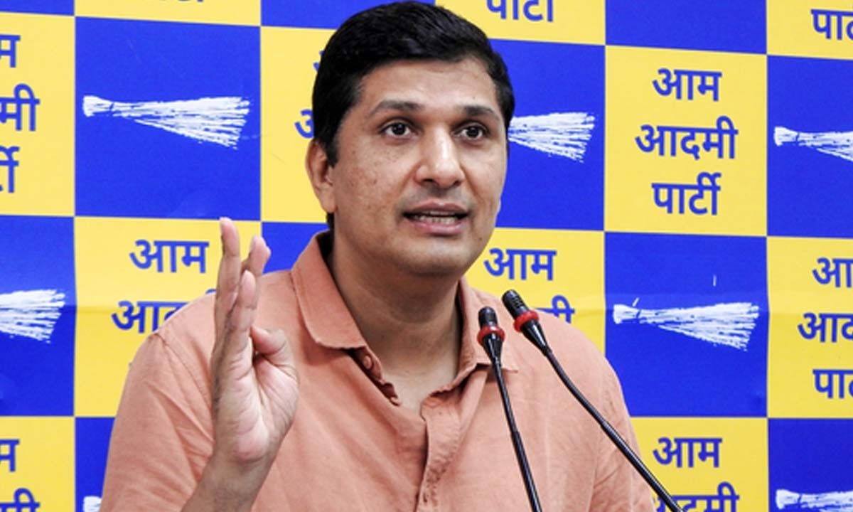 Delhi: ACB books Saurabh Bhardwaj, Satyendra Jain in hospital construction scam