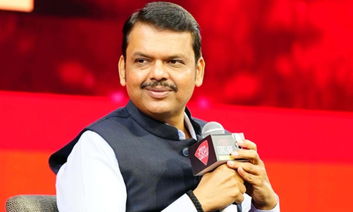 CM Fadnavis pays tribute to Gopinath Munde on his 11th death anniversary