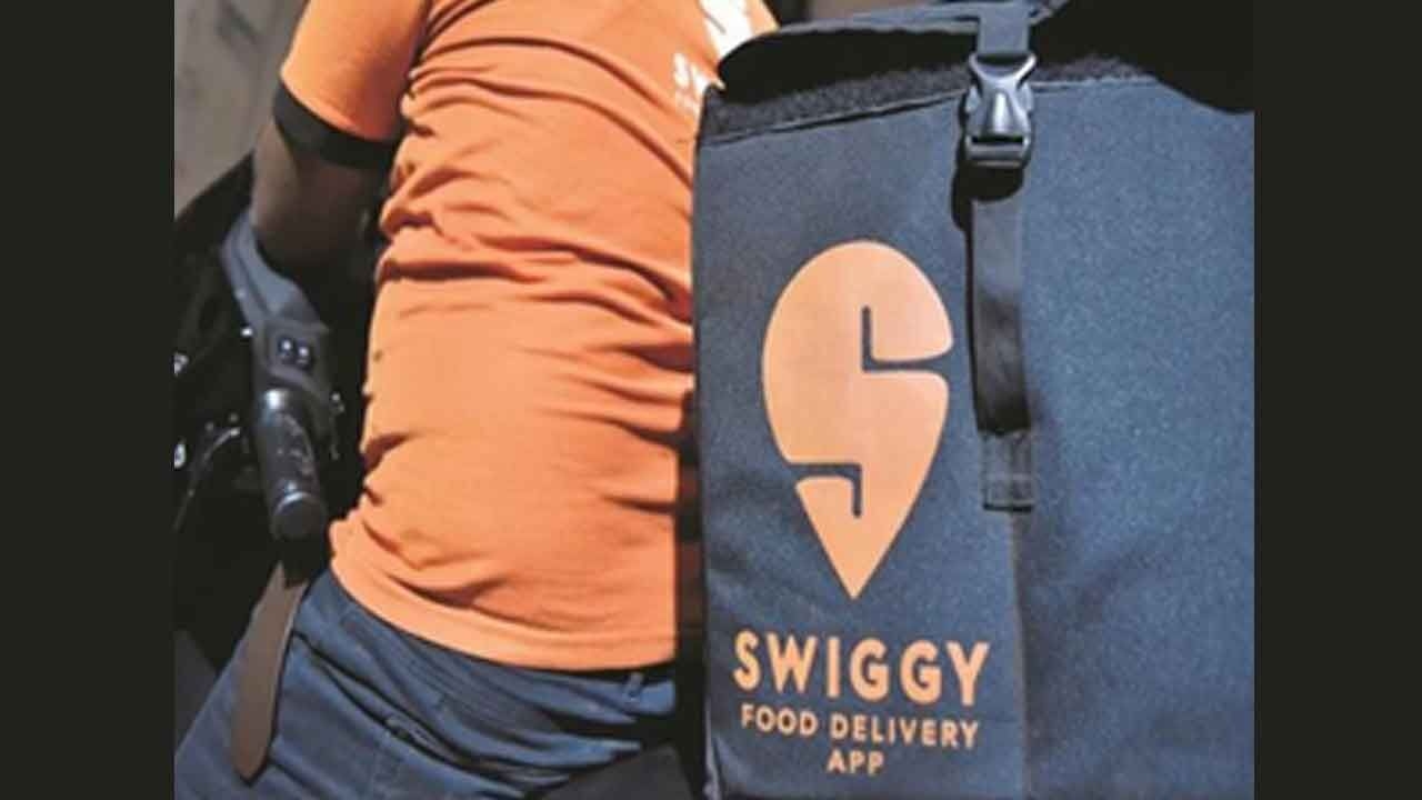 Swiggy slips into deep losses at Rs 1,081 crore in Q4 FY25, up 95 pc