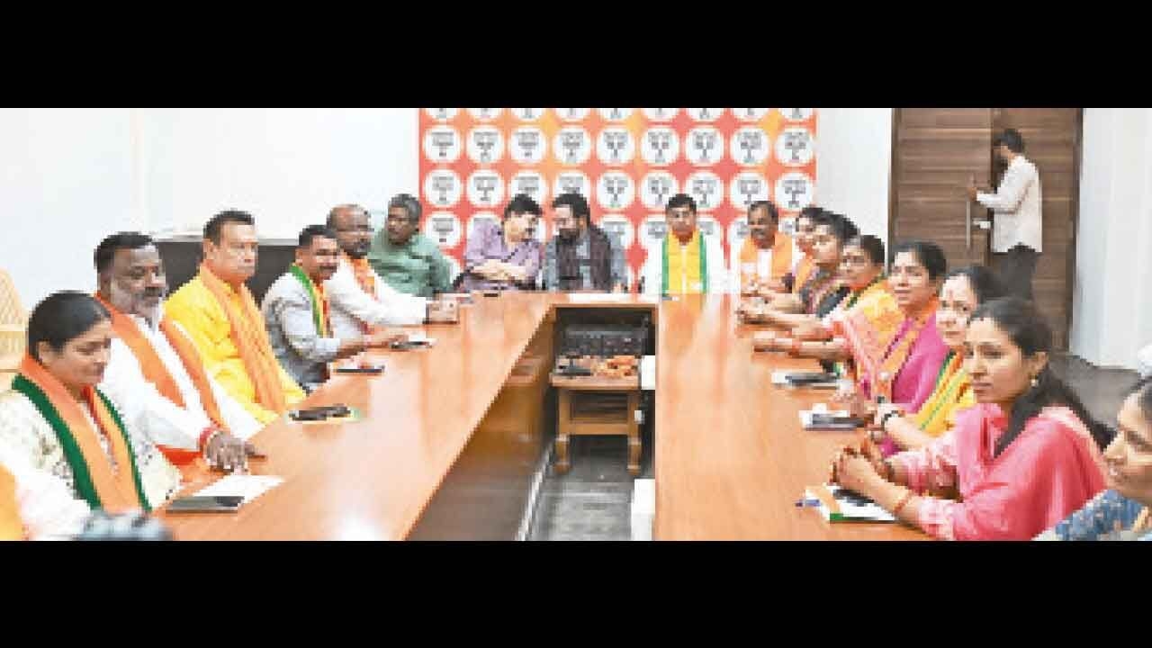 Cong, BRS will hand over Hyd'bad, TG to Majlis; fumes Kishan Reddy