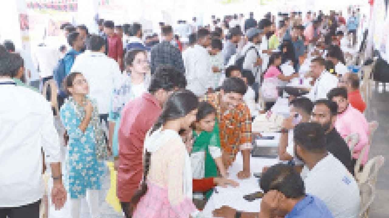 2,500 receive employment in job fair