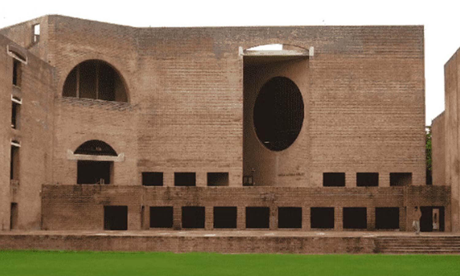 Career Launcher students secure 119 final selections at IIM Ahmedabad for 2025–27 batch