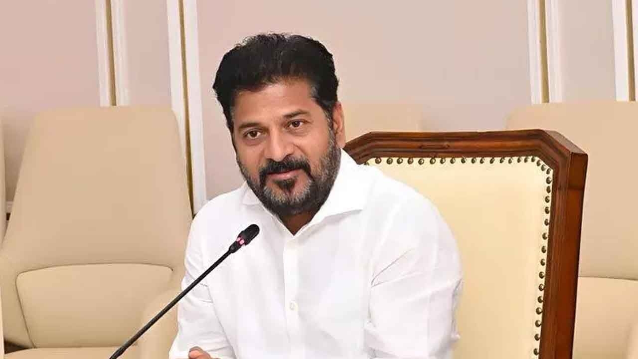 CM applauds Civils toppers from Rajiv Abhayahastam scheme