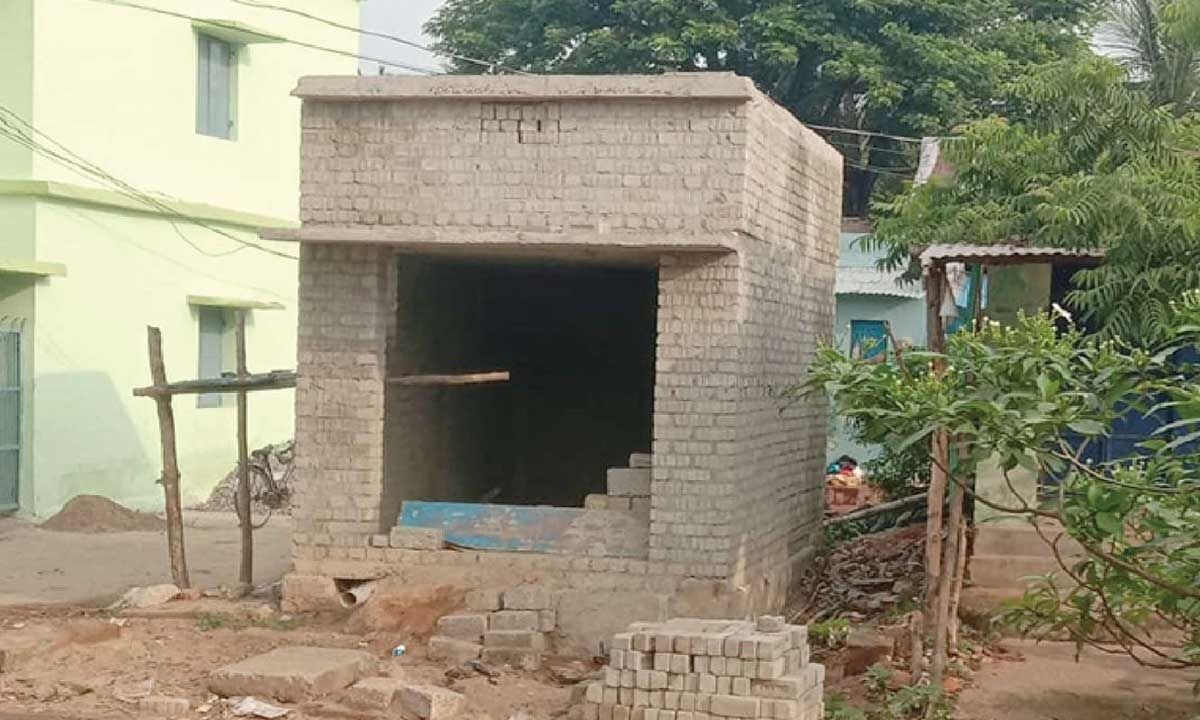 Encroachment leaves no space for school kitchen