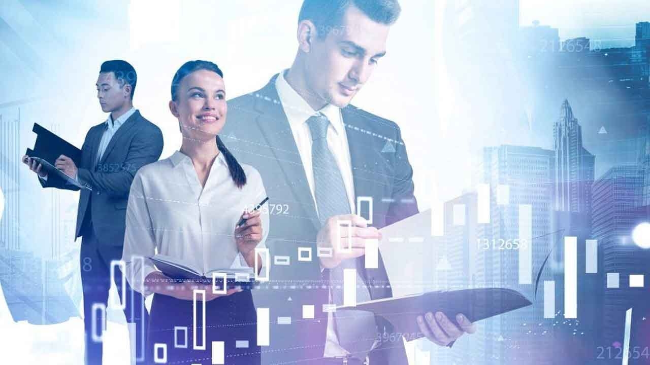Mid-career shift: Online DBA enrollments soar 30 pc