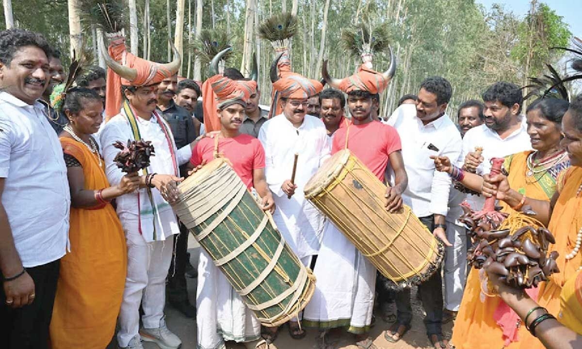 Better living conditions for Polavaram evacuees promised