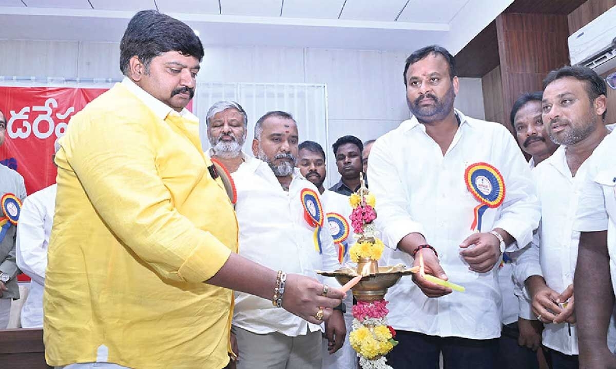 Journalists should act as guiding lights in driving society: Minister Mandipalli Ram Prasad Reddy