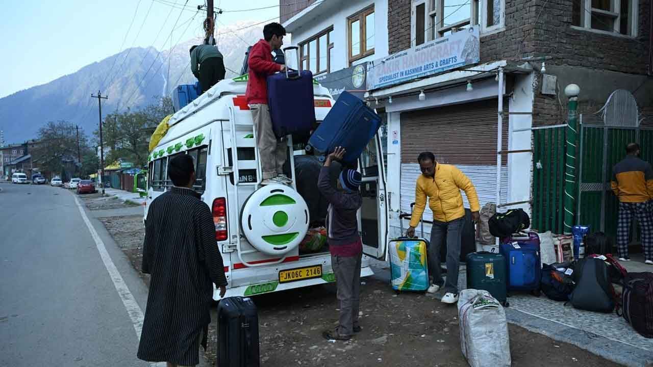 Hyd tourists cancel J&K bookings