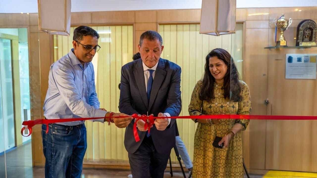 French envoy lauds Indian design talent