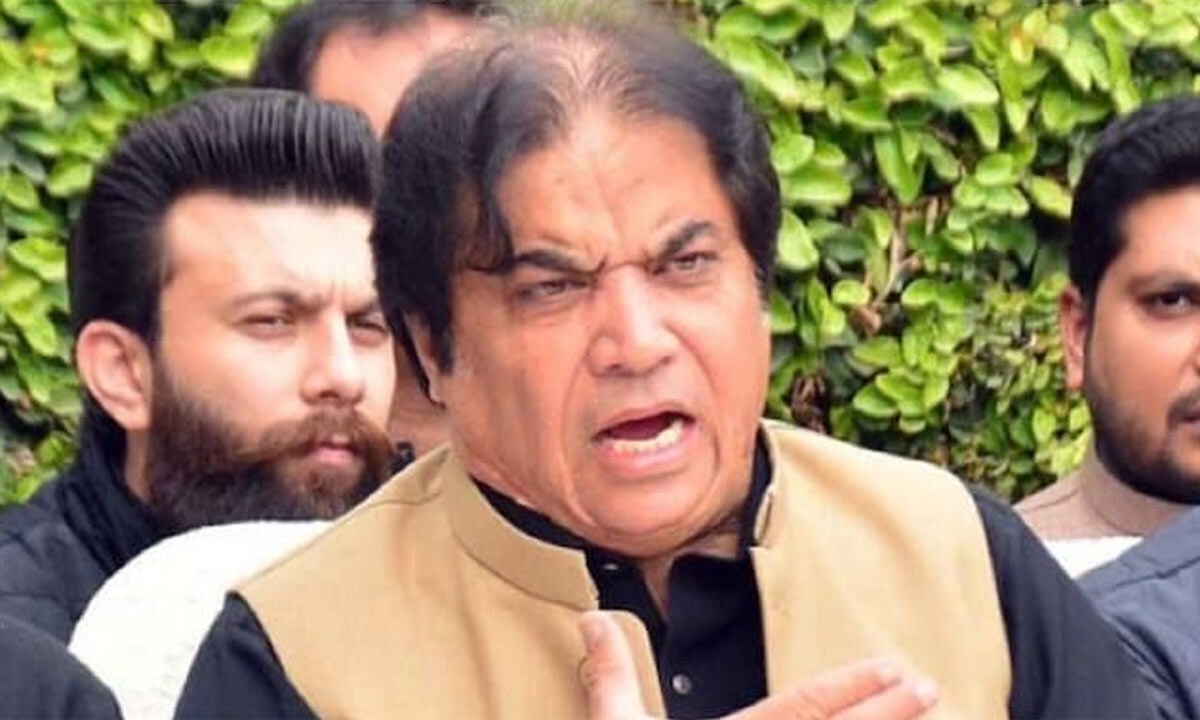 Pak's WAR cry