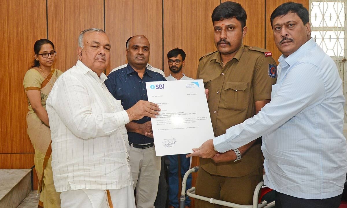 First of its kind, KSRTC pays Rs 25 lakh compensation to employee