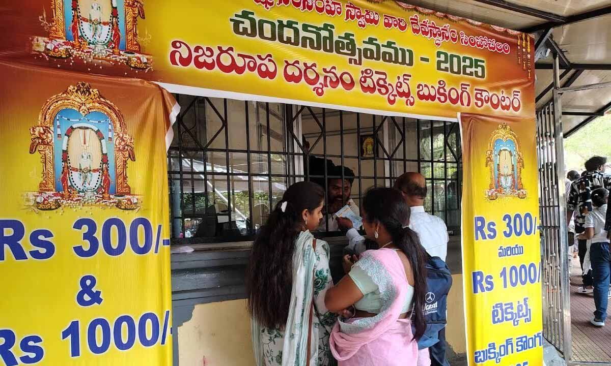 High demand for `1,000 ‘Chandanotsavam'