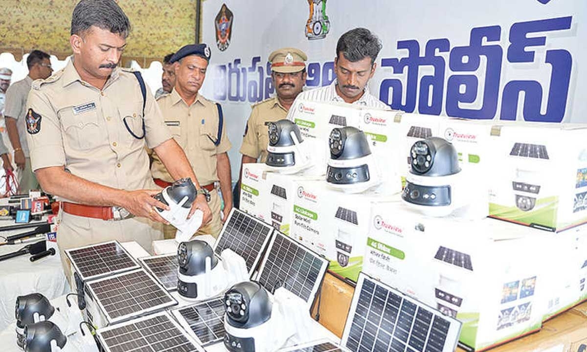 Police purchase Rs 10 lakh worth solar cameras to enhance security