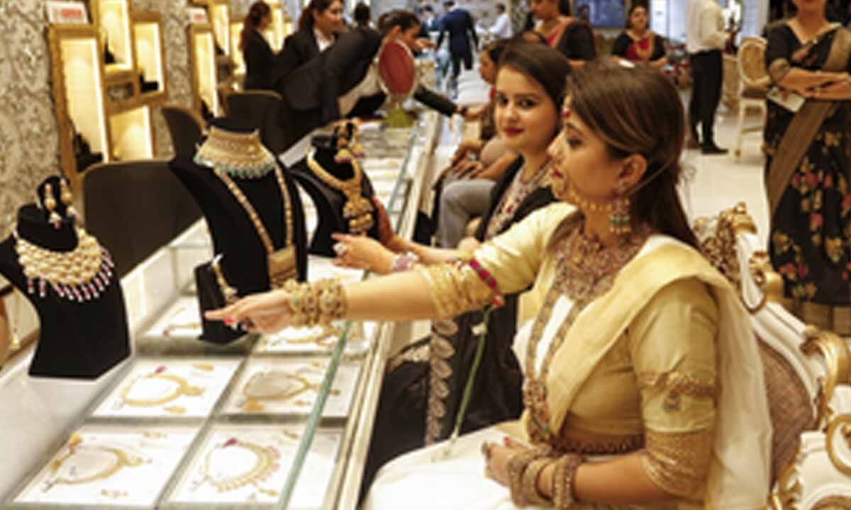 Indian traders hopeful for good business on Akshaya Tritiya: CAIT