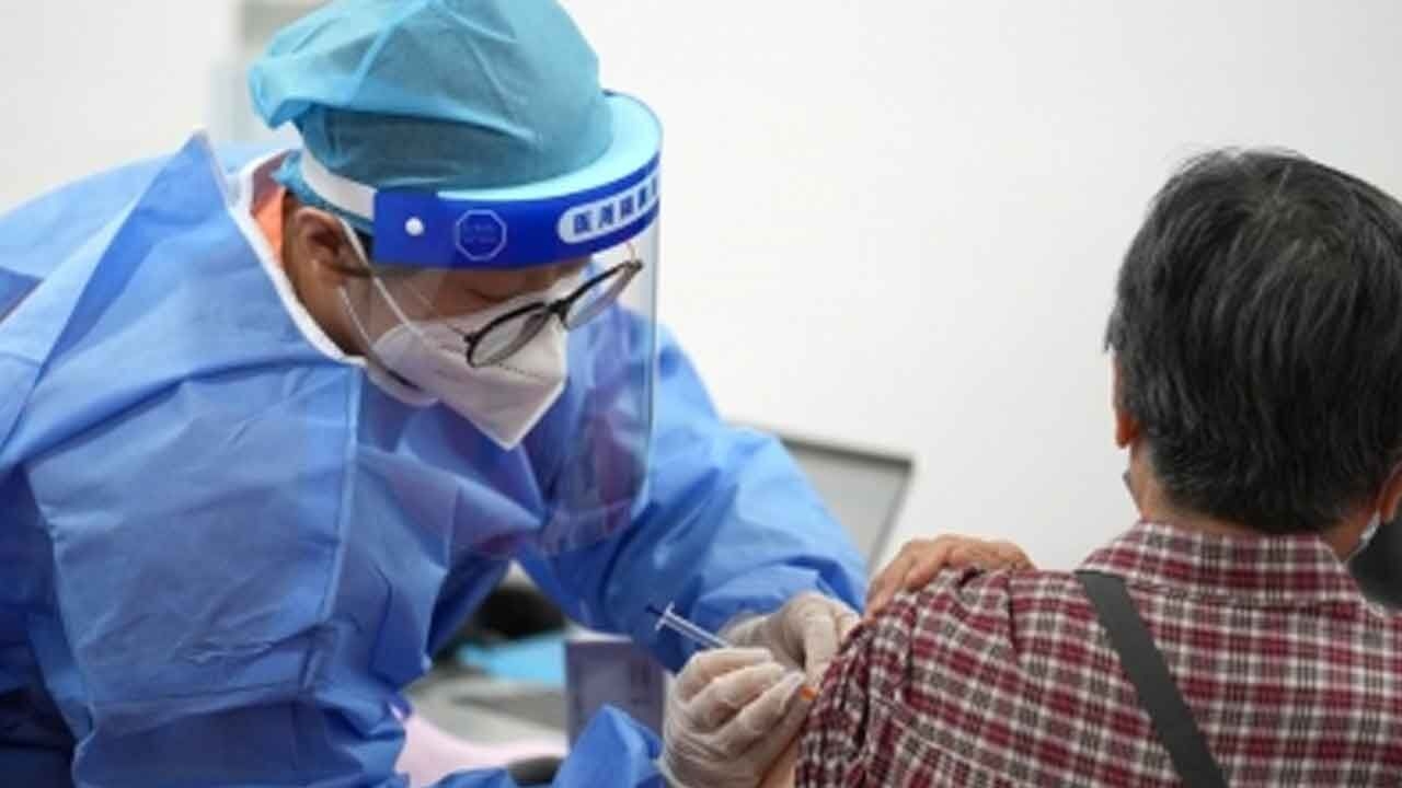 Australian researchers find same arm for both shots boosts vaccine response