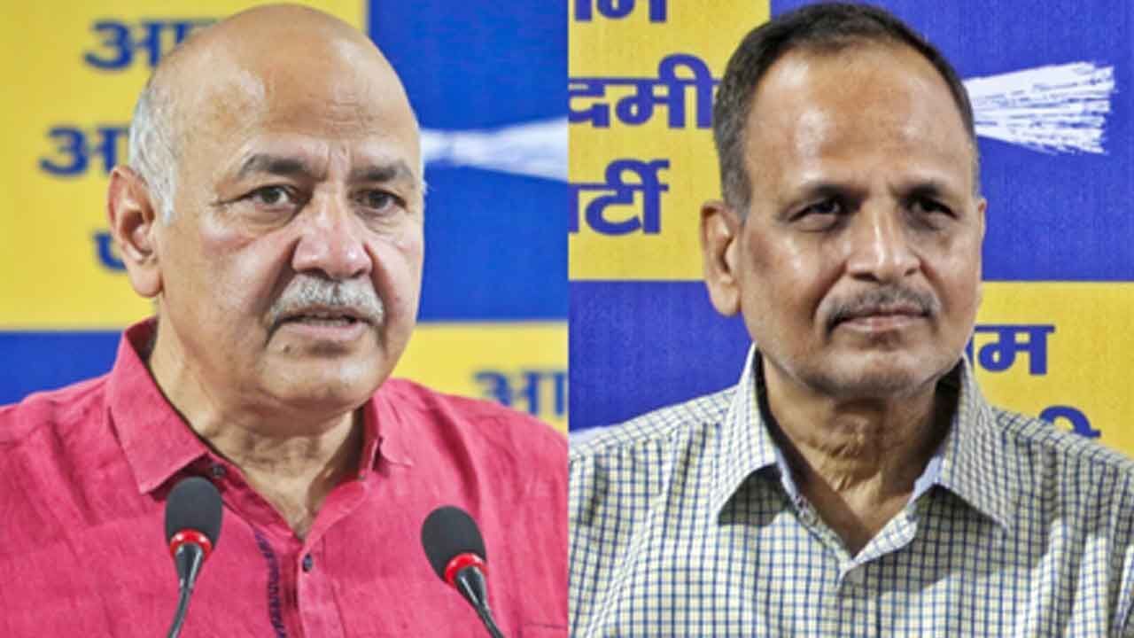 FIR lodged against Sisodia, Jain in classroom construction case