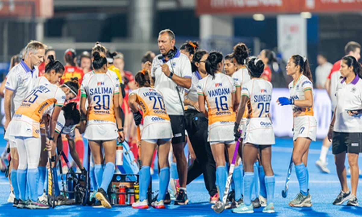 Hockey: Indian women's team looking to end Australia tour on high