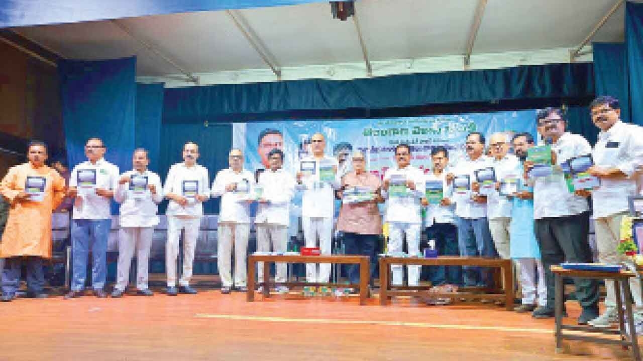 Harish Rao launches book on Kaleshwaram project