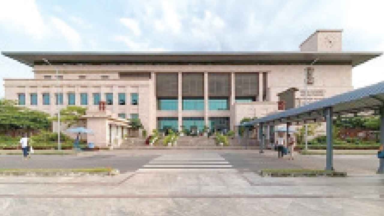 HC junks PIL filed against NTR varsity