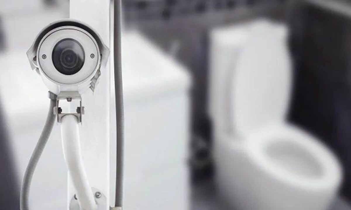 Bengaluru Woman Finds Hidden Camera in Third Wave Coffee's Women's Washroom