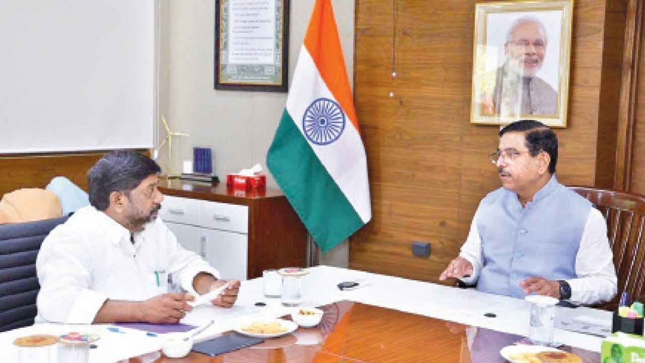 Bhatti urges Centre to allocate 4,000 MW of solar power plants under PM-KUSUM