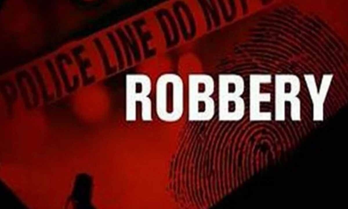 Armed robbers loot jewellery worth Rs 4.5cr from bank in Bihar's Samastipur