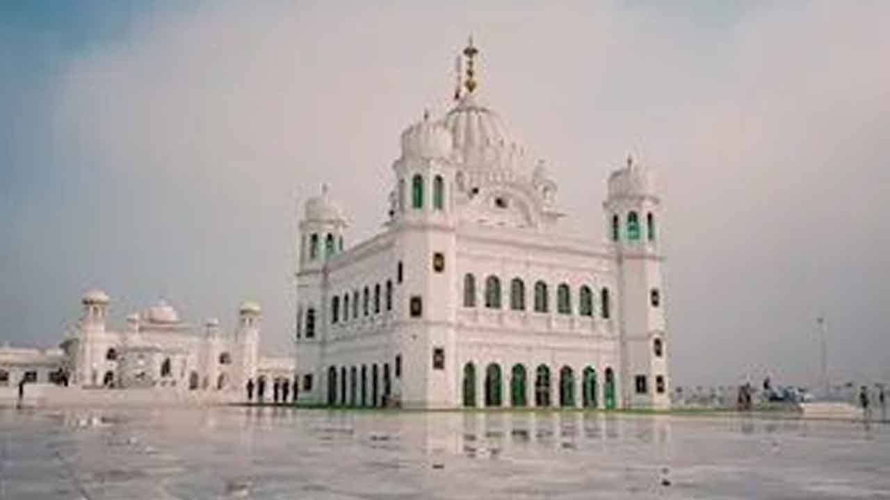 India shuts Kartarpur Corridor