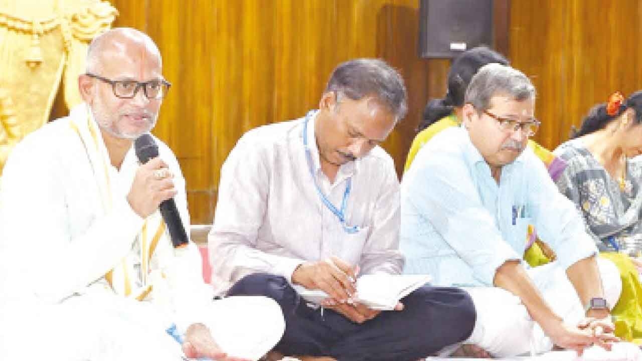 Serve tasty and hygienic dishes to devotees: TTD Additional EO