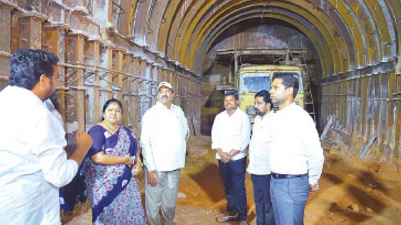 Tummala sets 4-month deadline for Yathalakunta tunnel completion