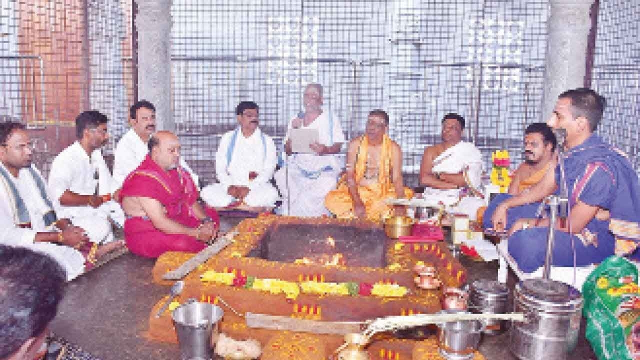 Special prayers offered for India's victory
