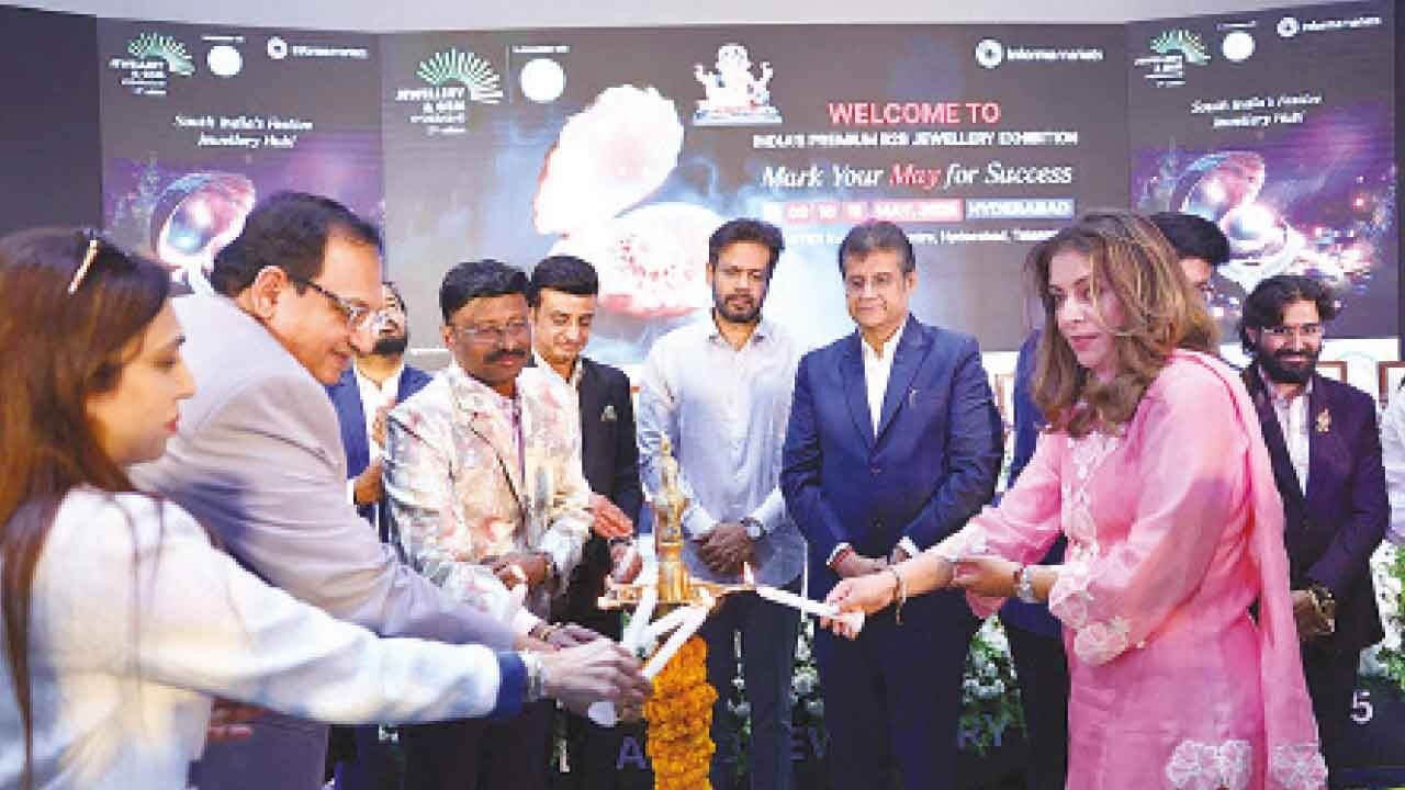 Jewellery & Gem Fair takes off in Hyd