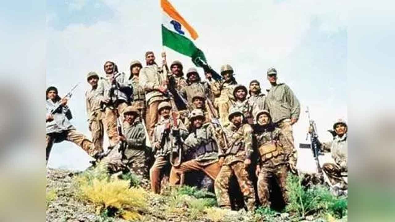Kargil heroes, Army veterans hail India's firm reply to Pak