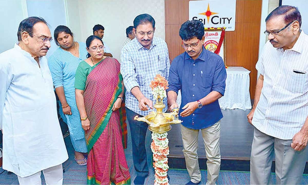 Srivani hosts ‘Aatreya Geethamrutham' at Sri City