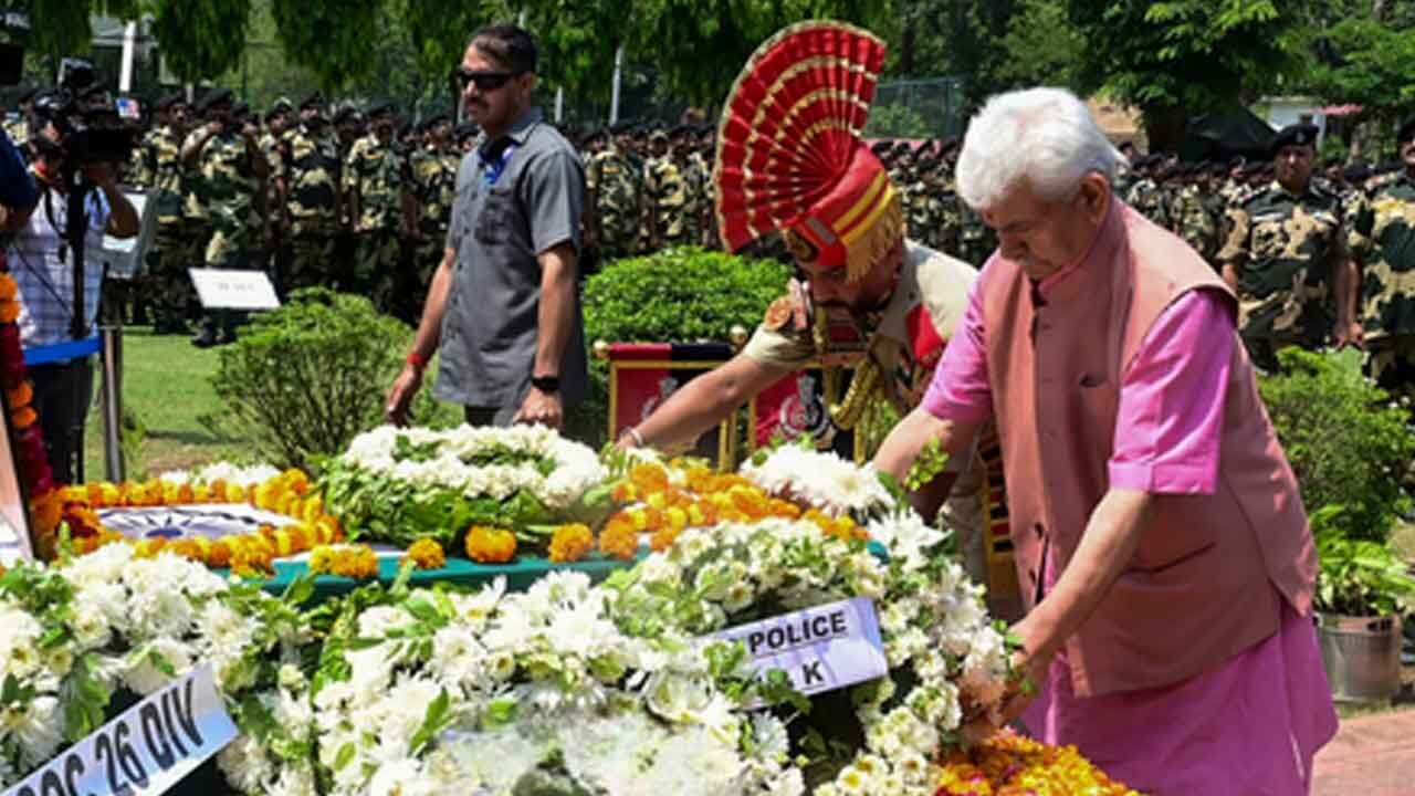 J&K L-G pays homage to BSF braveheart