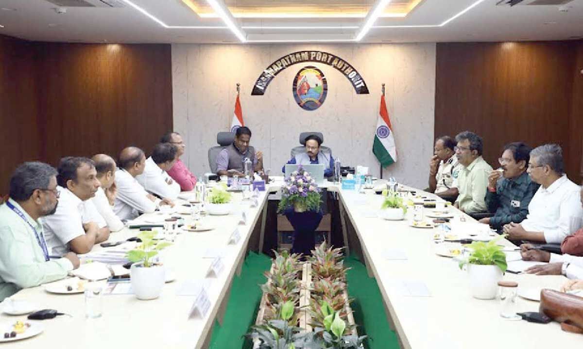 MoPSW secretary visits Vizag port, unveils projects