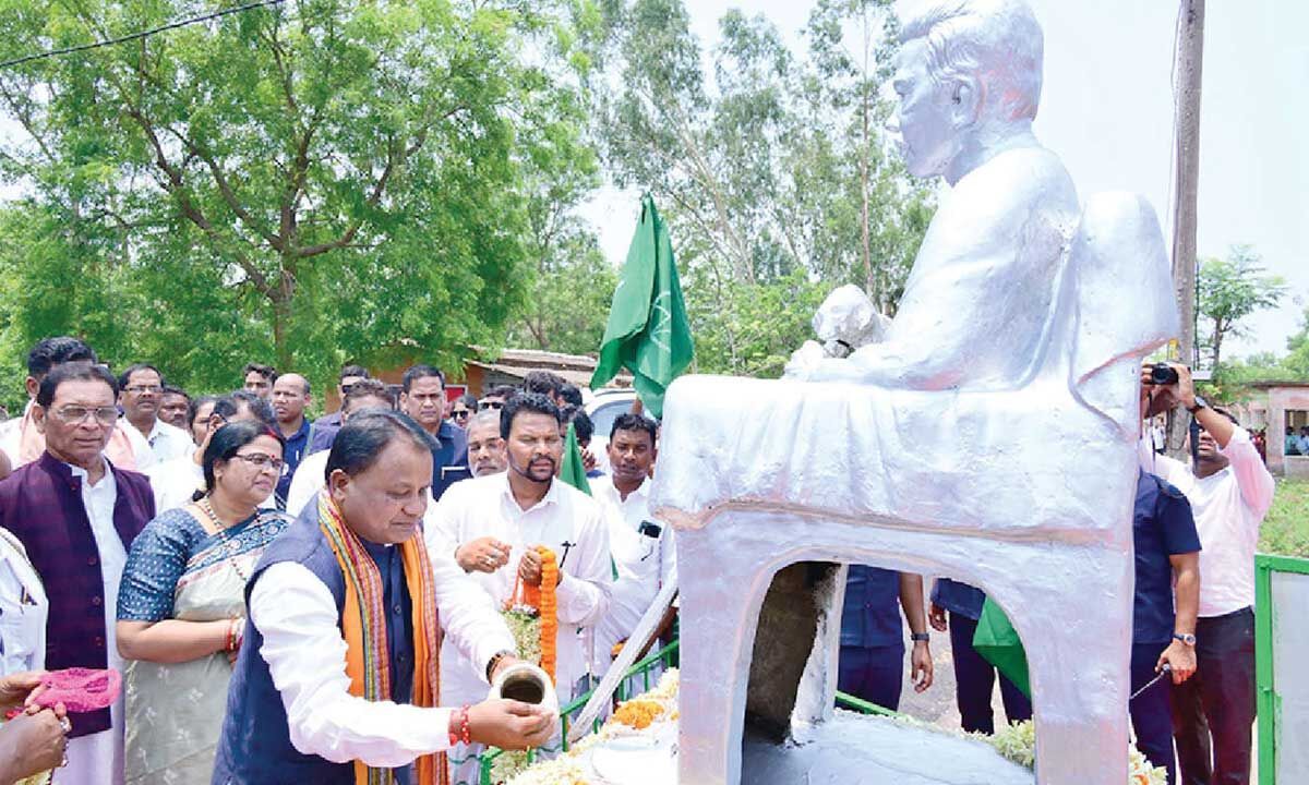 Raghunath Murmu's residence will be made a memorial: CM