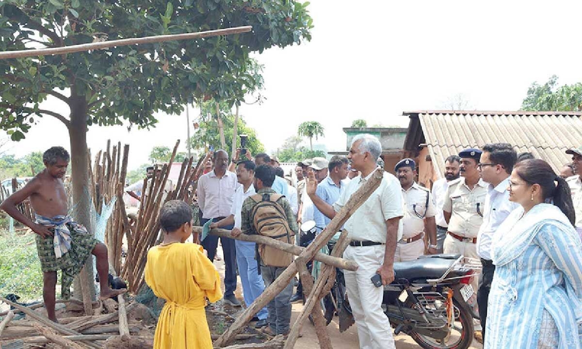 Chief Secy visits Nagada, asks admin to boost development