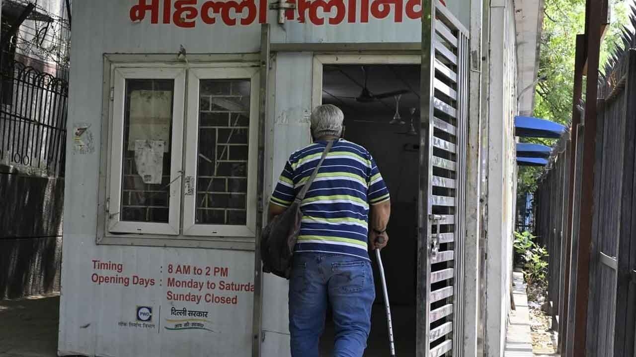BJP planning mass closure of Mohalla clinics, claims AAP