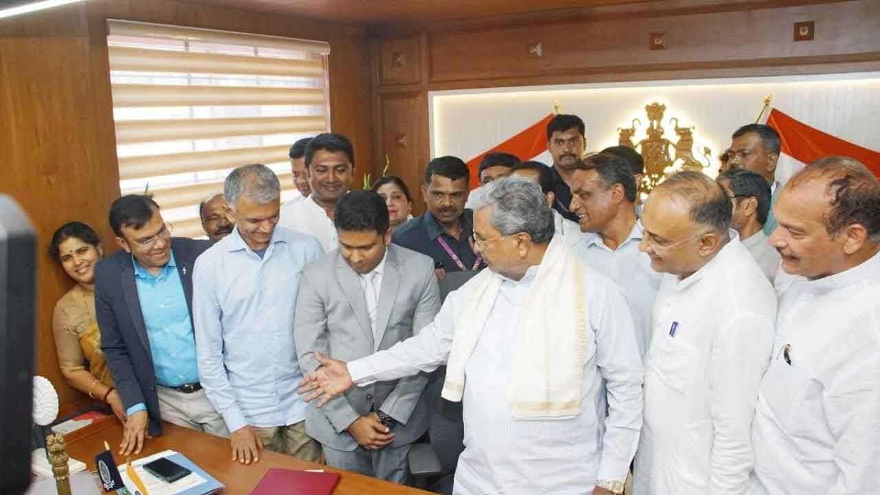 Siddaramaiah inaugurates district office complex in Mangaluru