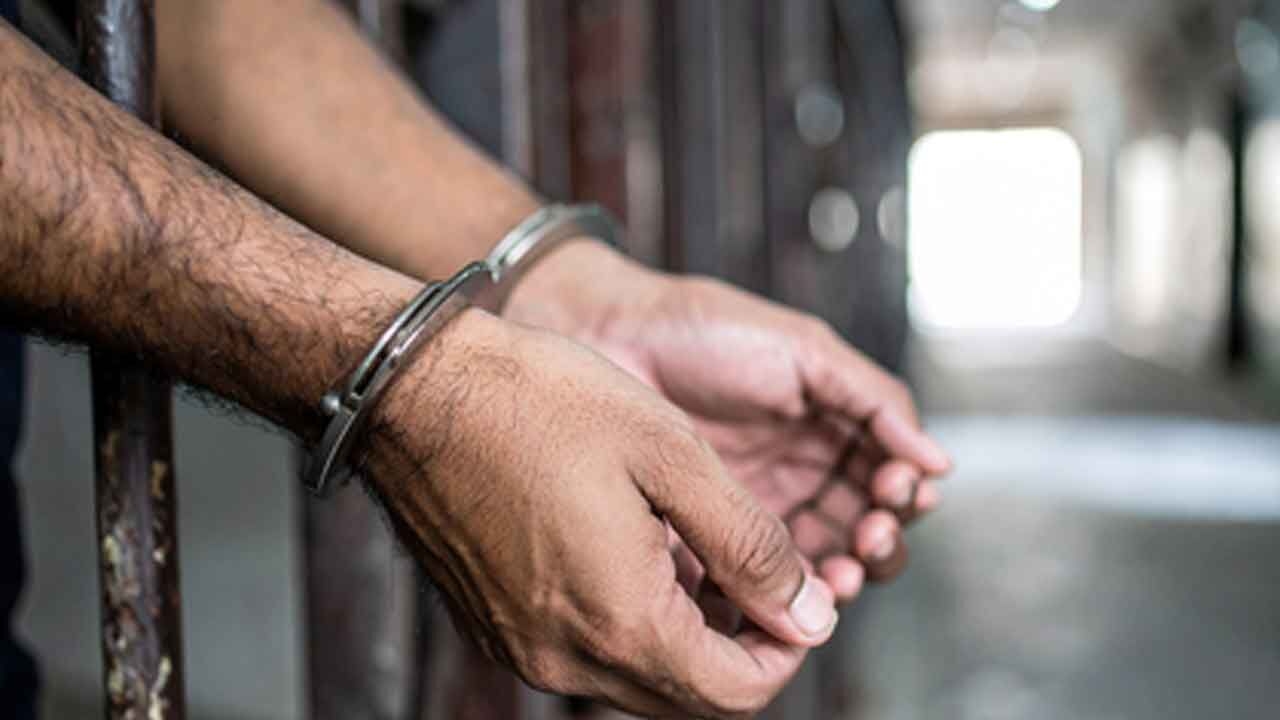Gujarat: Associate of Nigerian gang arrested in Ayurvedic product fraud case