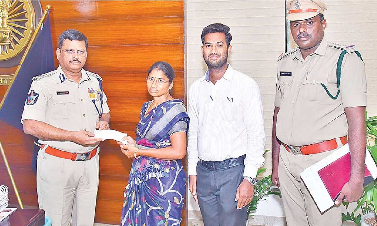 Rs 5L assistance to deceased home guard's family