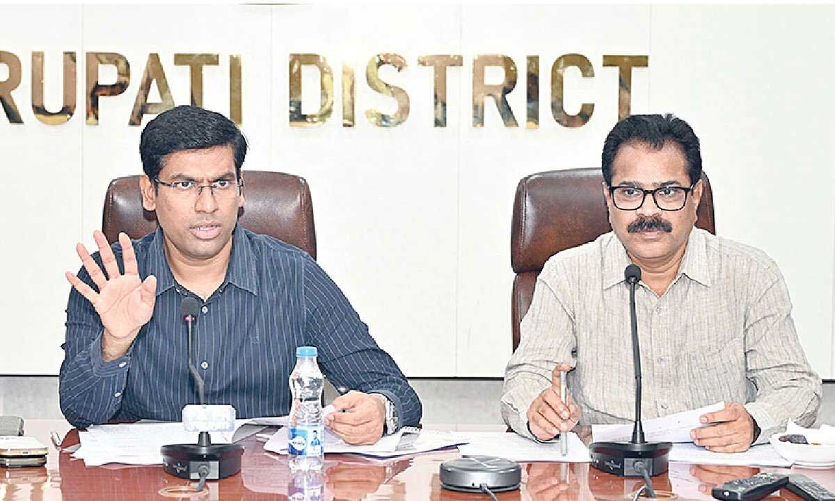 Collector orders measures for smooth civil services prelims