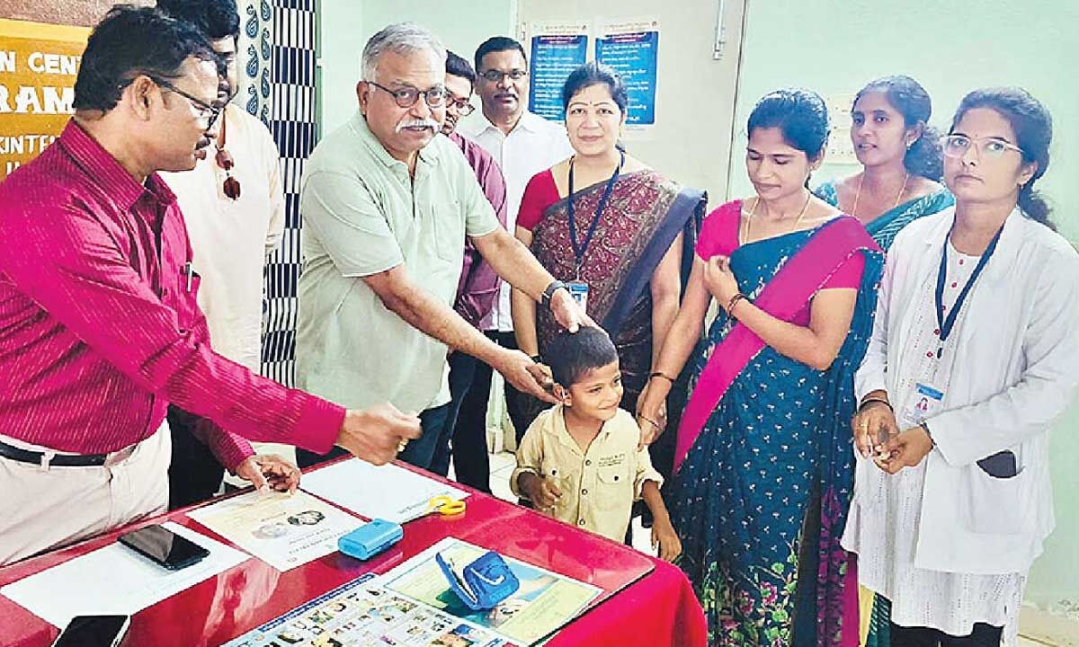 AD visits DEIC, reviews child healthcare services under RBSK