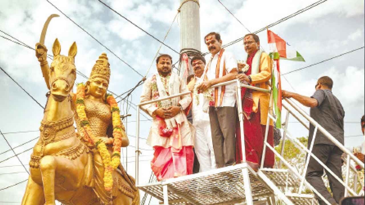 Kakatiya descendent wants Koh-i-Noor diamond back in India