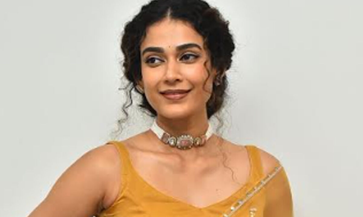 Aakanksha Singh Praises ‘Shaashtipoorthi' Experience